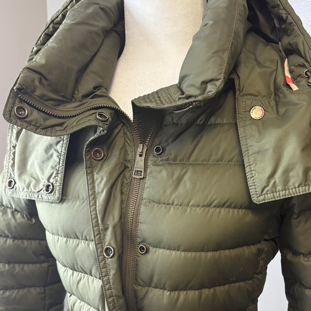 Burberry Down Puffer Jacket with Belt - Picture 3 of 14